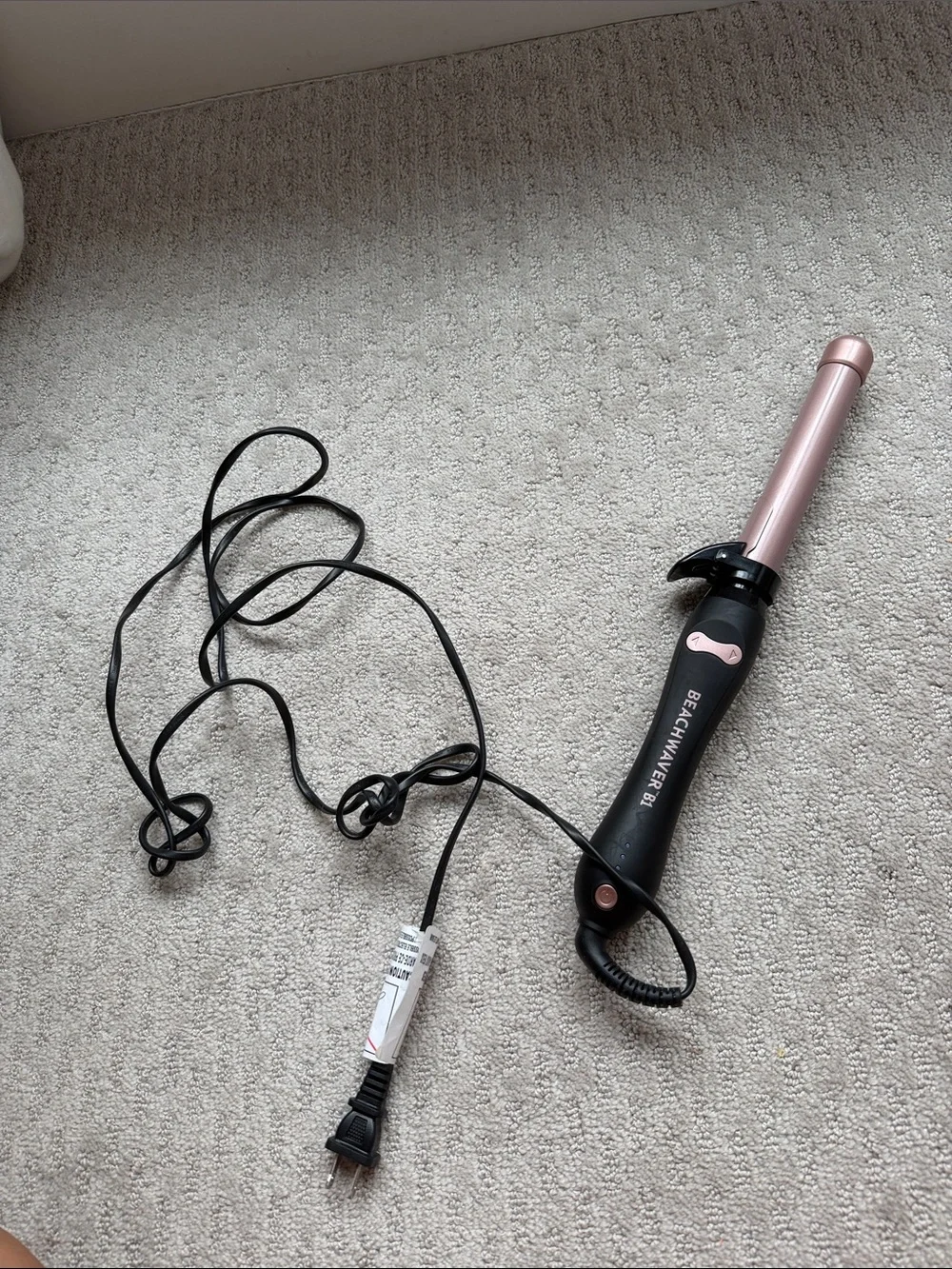 Beachwaver hair curler